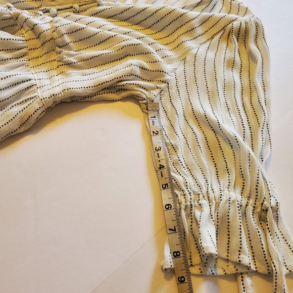 Abercrombie & Fitch Women's V-Neck Front Button Blouse Sz L - Picture 11 of 15